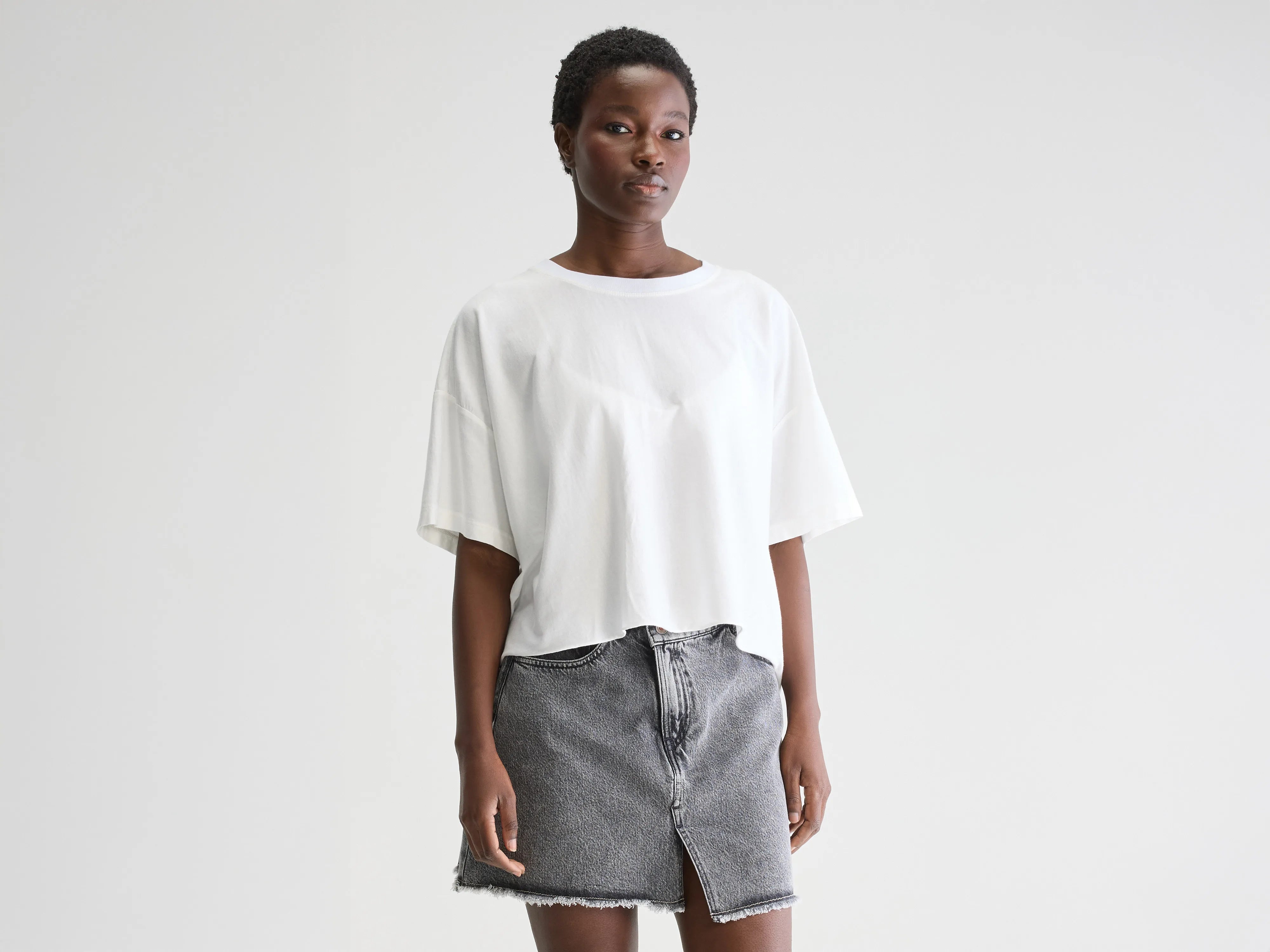 women's relaxed fit tops -Farpy cropped t-shirt (251 / W / WHITE)